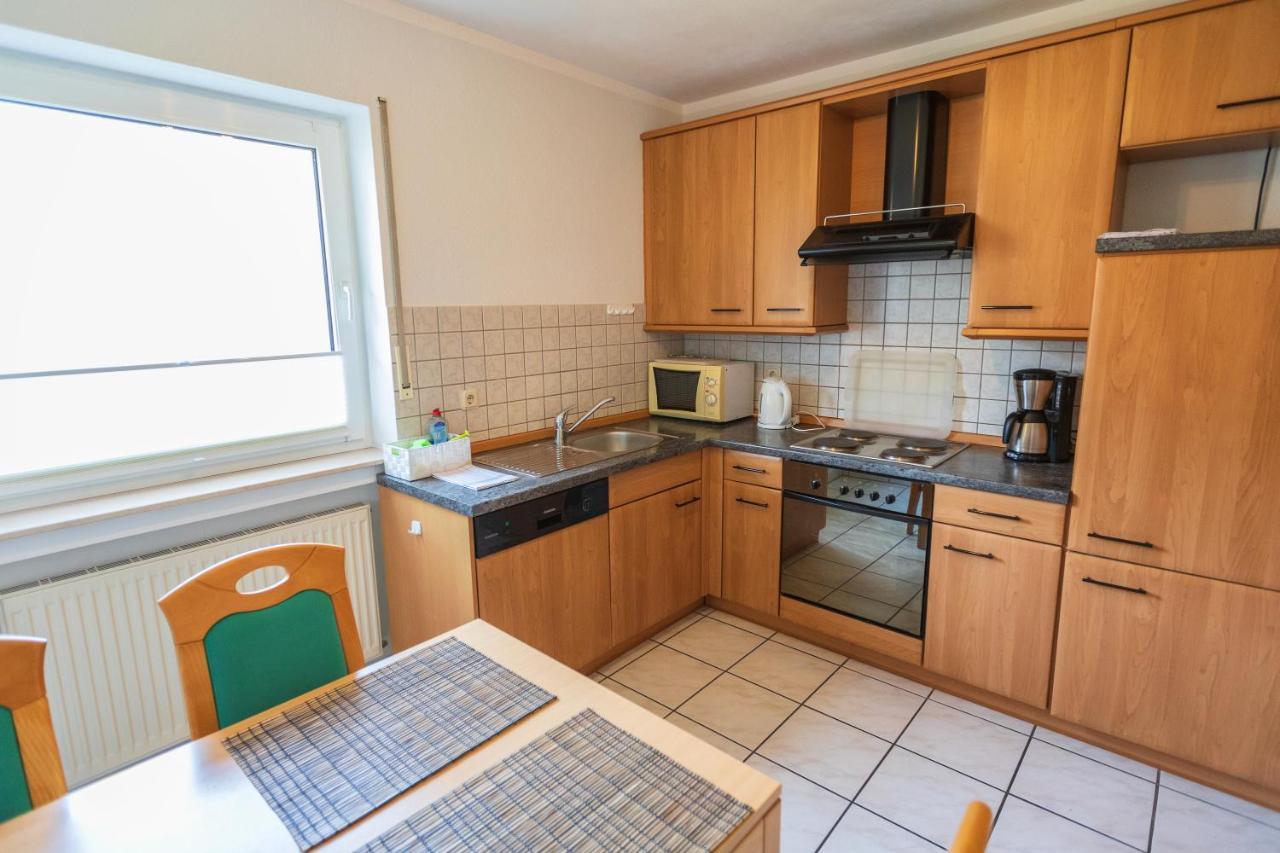Haus Flora - Ferienwohnungen Кохем Екстериор снимка